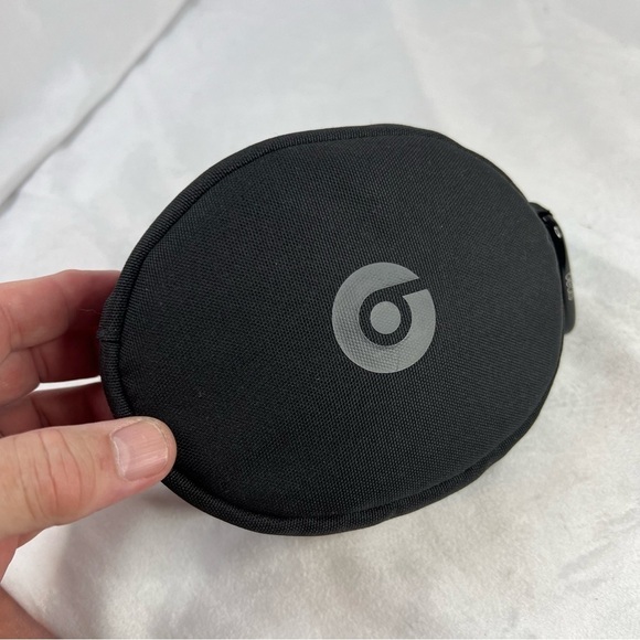 BEATS by Dre Black Soft Headphones Case - Picture 4 of 6